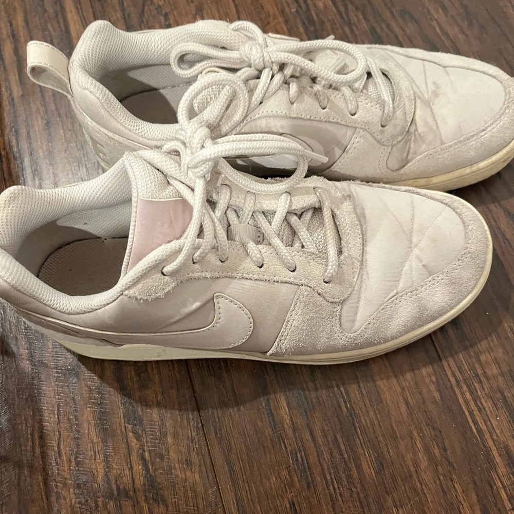 Nike Light Beige Casual Sneakers
